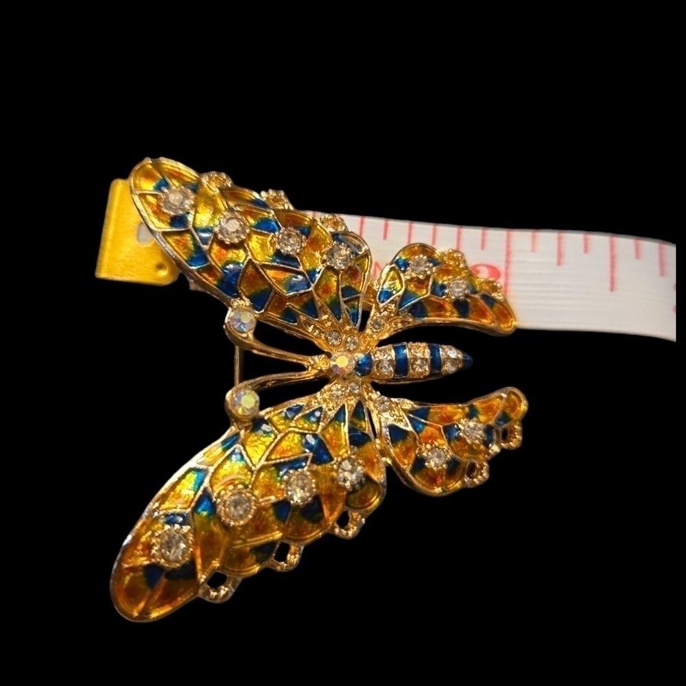 Lg Rhinestone Goldtone Butterfly Brooch - Picture 2 of 4